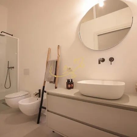 Td Palazzo Maris Townhouse With Sea View Monopoli