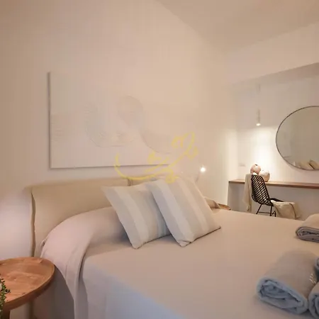Apartment Td Palazzo Maris Townhouse With Sea View